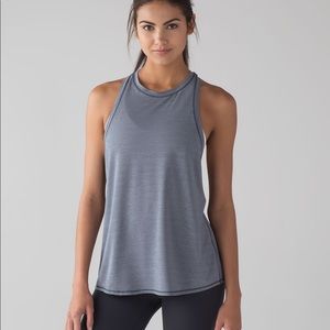 Lululemon hot like Agni tank